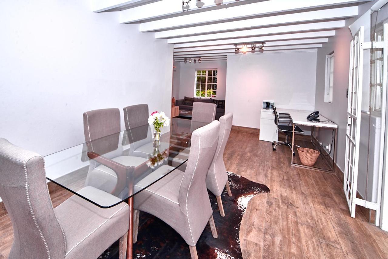 Sandton Country Manor Йоханесбург Екстериор снимка